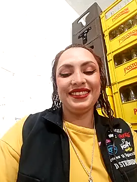 Snapshot of VERONICA__03 chatting on November 1, 2025, 2:30 pm VERONICA 03 online show from November 1, 2025, 2:30 pm