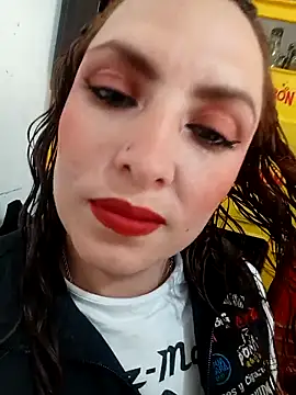 Snapshot of VERONICA__03 chatting on November 8, 2025, 2:17 pm VERONICA 03 online show from November 8, 2025, 2:17 pm