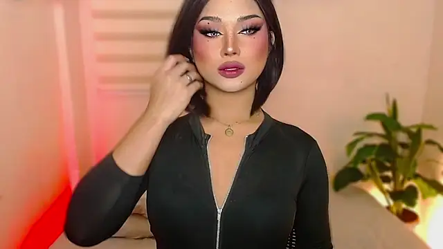 Snapshot of MissRumi_Hunter chatting on October 21, 2025, 4:30 pm MissRumi Hunter online show from October 21, 2025, 4:30 pm