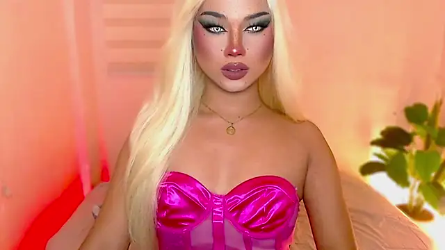 Snapshot of MissRumi_Hunter chatting on November 1, 2025, 6:26 am MissRumi Hunter online show from November 1, 2025, 6:26 am