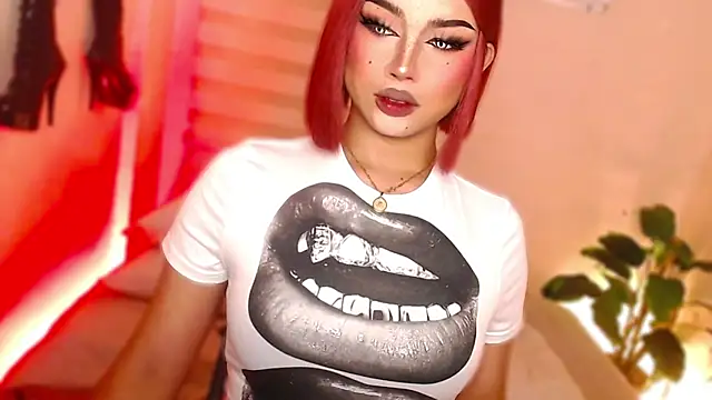 Snapshot of MissRumi_Hunter chatting on December 5, 2025, 6:48 pm MissRumi Hunter online show from December 5, 2025, 6:48 pm