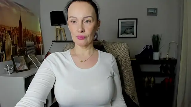 Velvet Jasmine online show from February 25, 2026, 6:23 am