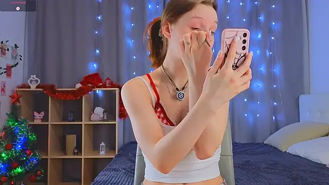 Snapshot of MandaReh chatting on January 8, 2026, 4:04 am MandaReh online show from January 8, 2026, 4:04 am