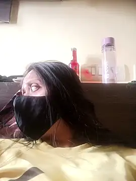 Snapshot of indianshycouple chatting on February 4, 2026, 6:19 am indianshycouple online show from February 4, 2026, 6:19 am