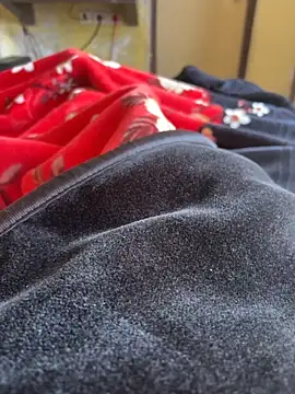 Snapshot of indianshycouple chatting on February 19, 2026, 3:35 am indianshycouple online show from February 19, 2026, 3:35 am