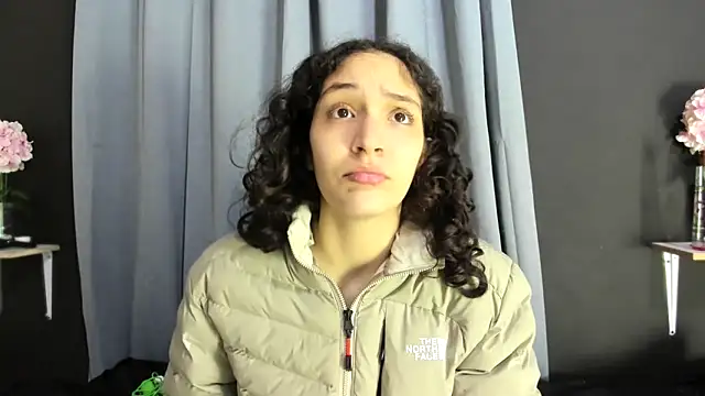 Snapshot of TeensNews18 chatting on November 15, 2025, 12:45 pm TeensNews18 online show from November 15, 2025, 12:45 pm