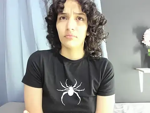 Snapshot of TeensNews18 chatting on December 2, 2025, 11:15 am TeensNews18 online show from December 2, 2025, 11:15 am