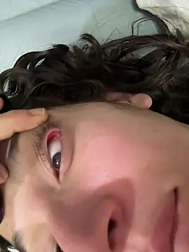 TeensNews18 online show from April 6, 2026, 11:05 pm