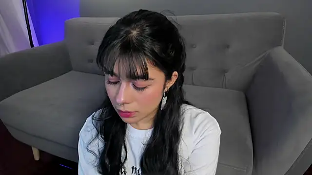 flower smith  online show from March 29, 2026, 2:06 pm