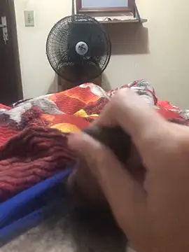 Snapshot of jmmm140793 chatting on October 19, 2025, 6:36 am jmmm140793 online show from October 19, 2025, 6:36 am