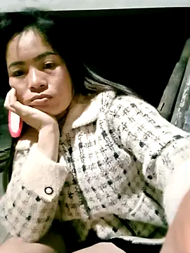 Maymay0033 online show from November 15, 2025, 9:00 pm