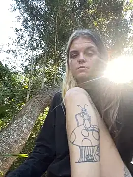 ittybittymeryssa online show from November 1, 2025, 7:05 pm