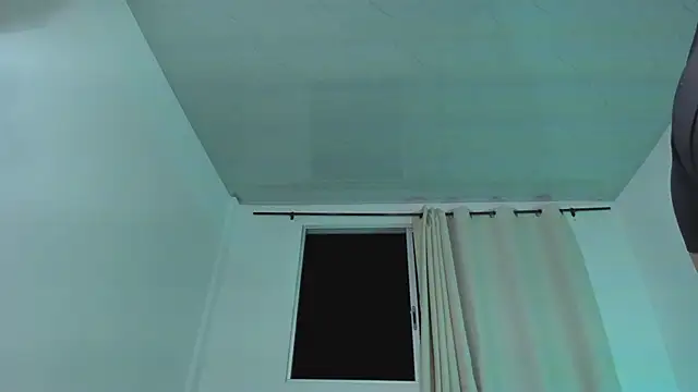 Selenafox 0 online show from September 13, 2025, 1:38 am