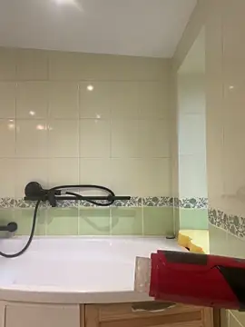 Snapshot of Dickii21 chatting on October 7, 2025, 3:09 pm Dickii21 online show from October 7, 2025, 3:09 pm