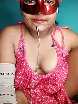 Snapshot of mimi87hoty chatting on November 4, 2025, 7:35 pm mimi87hoty online show from November 4, 2025, 7:35 pm