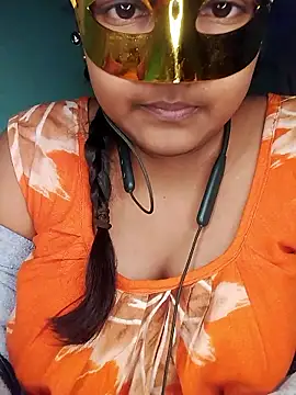 mimi87hoty online show from January 16, 2026, 5:39 pm