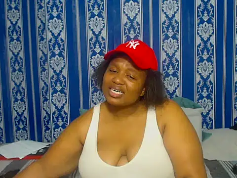 Snapshot of JUICEYLIPS333 chatting on November 8, 2025, 6:24 am JUICEYLIPS333 online show from November 8, 2025, 6:24 am