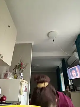 Snapshot of AliceCurlyX chatting on November 30, 2025, 8:29 am AliceCurlyX online show from November 30, 2025, 8:29 am