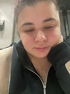 Snapshot of AliceCurlyX chatting on December 1, 2025, 9:25 am AliceCurlyX online show from December 1, 2025, 9:25 am