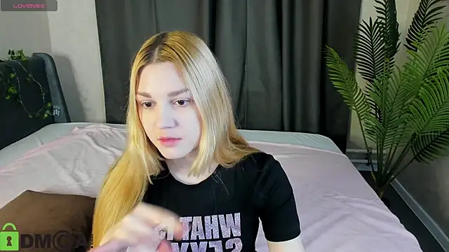 Sylvia Ortiz online show from November 7, 2025, 9:31 am