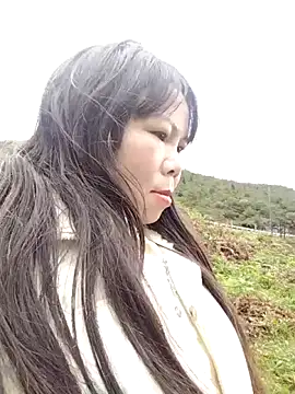 lusy-00 online show from November 10, 2025, 3:05 am