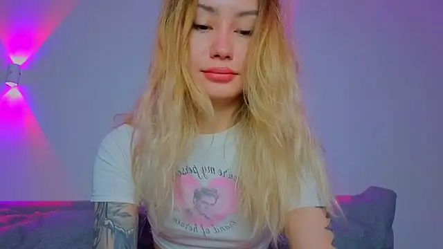 baobei03 online show from April 4, 2026, 4:44 am