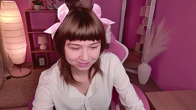 Katie ktk online show from November 25, 2025, 4:40 pm