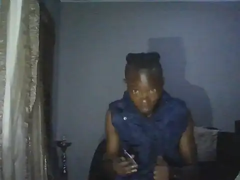 Snapshot of Nykho17 chatting on October 31, 2025, 6:31 pm Nykho17 online show from October 31, 2025, 6:31 pm