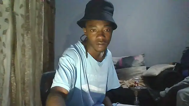 Snapshot of Nykho17 chatting on November 20, 2025, 6:29 pm Nykho17 online show from November 20, 2025, 6:29 pm