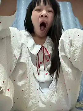 jingjing005 online show from April 26, 2026, 10:35 am