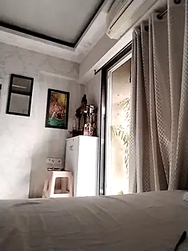 Snapshot of Jann_Riya333 chatting on February 9, 2026, 2:04 am Jann Riya333 online show from February 9, 2026, 2:04 am