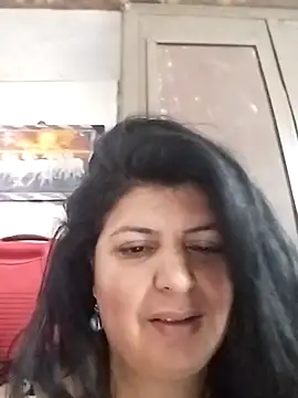 Snapshot of Jann_Riya333 chatting on May 4, 2026, 2:40 am Jann Riya333 online show from May 4, 2026, 2:40 am
