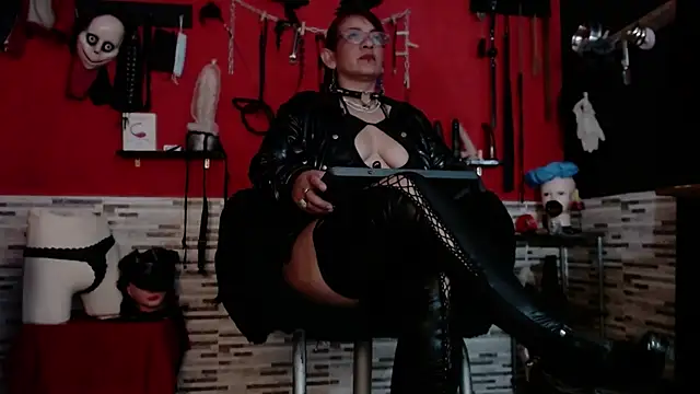 Miss Mirandaa online show from October 17, 2025, 3:31 am