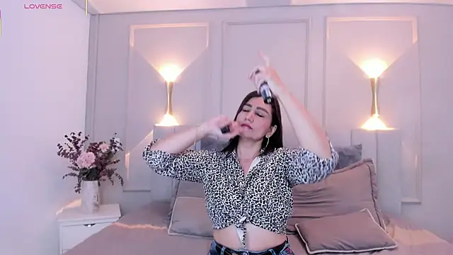 victoria bourne online show from February 28, 2026, 7:15 pm