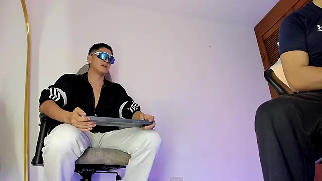 Snapshot of sotooliver3 chatting on January 15, 2026, 10:02 pm sotooliver3 online show from January 15, 2026, 10:02 pm