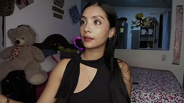Snapshot of mia_yireth chatting on September 20, 2025, 11:28 pm mia yireth online show from September 20, 2025, 11:28 pm