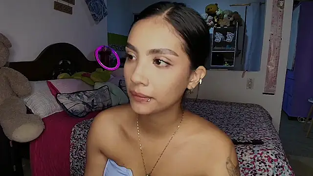 Snapshot of mia_yireth chatting on September 22, 2025, 1:18 am mia yireth online show from September 22, 2025, 1:18 am