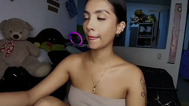 Snapshot of mia_yireth chatting on September 25, 2025, 11:41 pm mia yireth online show from September 25, 2025, 11:41 pm