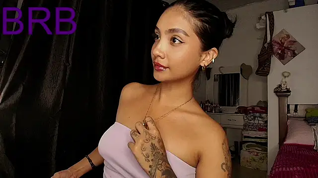 Snapshot of mia_yireth chatting on September 29, 2025, 1:00 am mia yireth online show from September 29, 2025, 1:00 am