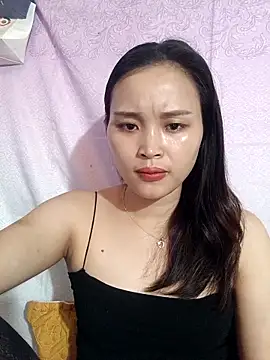 Lili lovely online show from September 23, 2025, 1:08 am