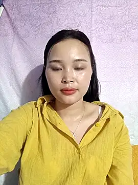 Lili lovely online show from October 5, 2025, 8:12 am