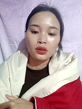 Lili lovely online show from November 3, 2025, 2:46 am