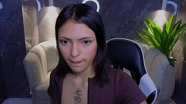 Mary Luxx TP online show from November 14, 2025, 3:16 am