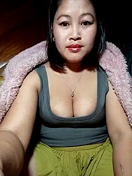 Snapshot of maycuc123 chatting on December 15, 2025, 1:26 pm maycuc123 online show from December 15, 2025, 1:26 pm