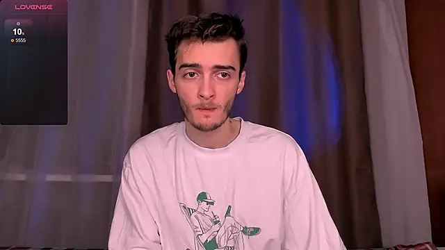 Snapshot of spider____man chatting on October 22, 2025, 3:34 pm spider man online show from October 22, 2025, 3:34 pm