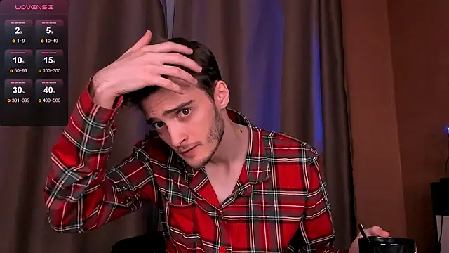 Snapshot of spider____man chatting on October 24, 2025, 12:01 pm spider man online show from October 24, 2025, 12:01 pm