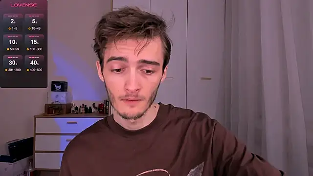 Snapshot of spider____man chatting on December 4, 2025, 3:54 pm spider man online show from December 4, 2025, 3:54 pm