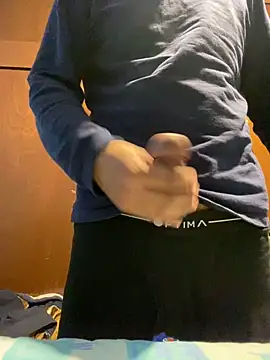 Snapshot of zzagreo chatting on September 30, 2025, 6:18 am zzagreo online show from September 30, 2025, 6:18 am