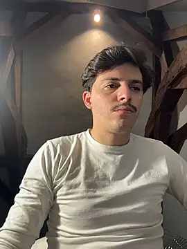 dock 75 online show from November 13, 2025, 4:06 pm