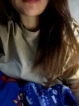 Hinne07 online show from November 27, 2025, 12:24 am